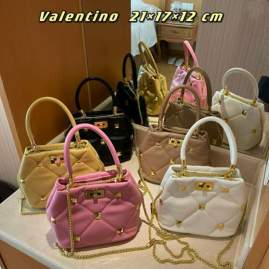 Picture of Valentino Handbags _SKUfw95297524fw